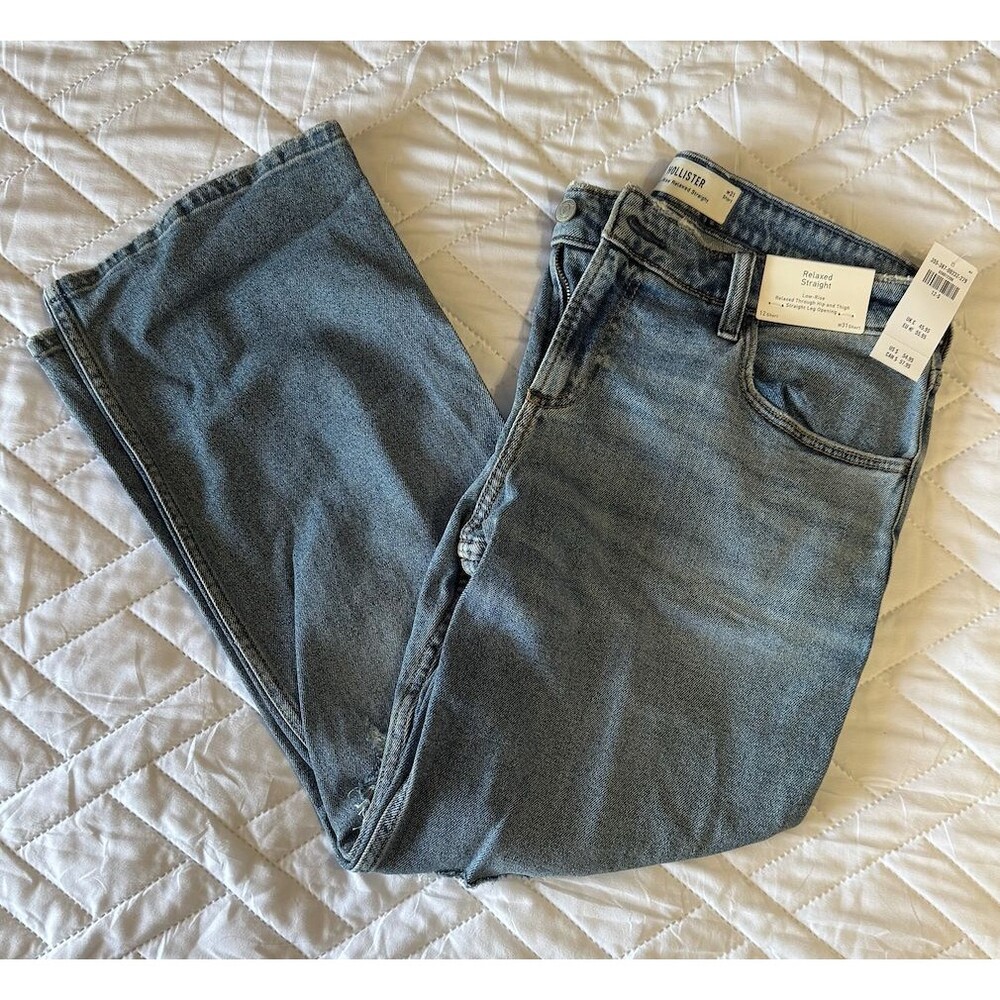 Hollister Women's Jeans Relaxed Straight Leg Low Rise 12 short w31 short NEW NWT